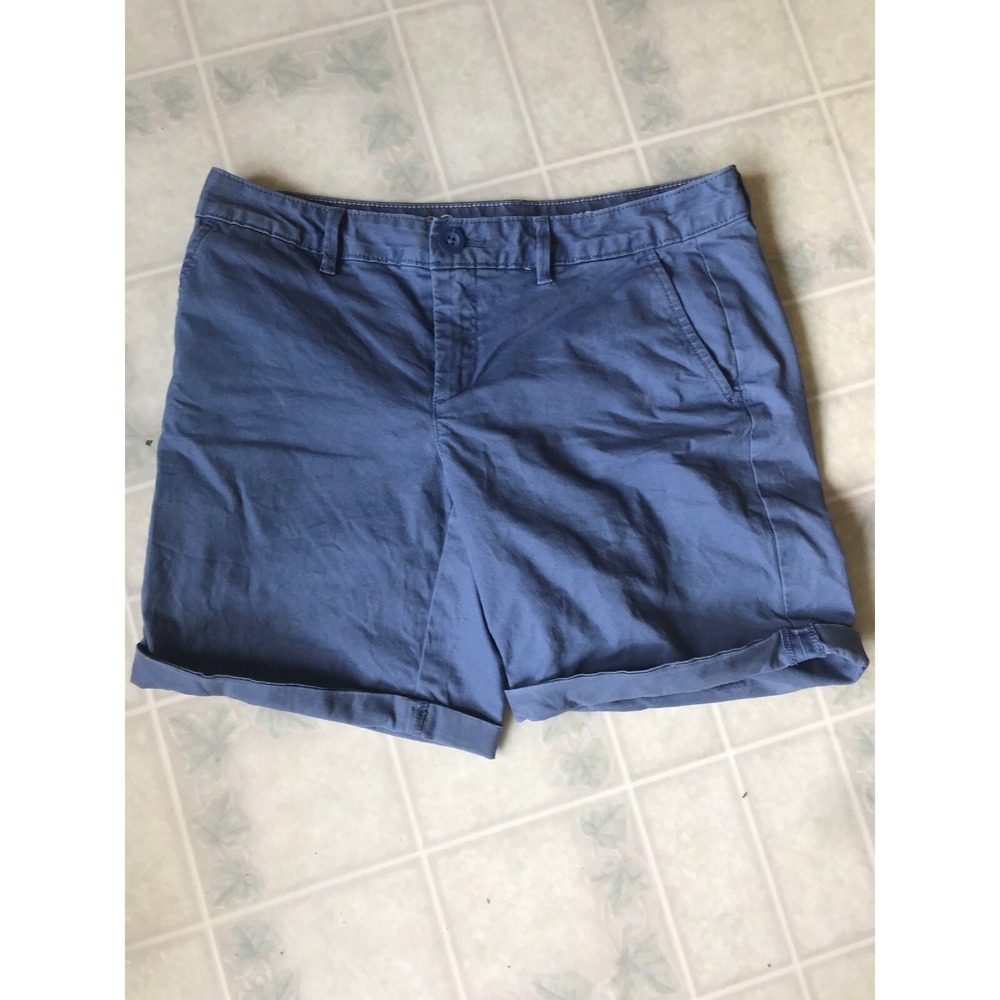 Eddie Bauer Legend Wash Slightly Curvy Straight Size 4 Blue Chino Shorts Cuffed